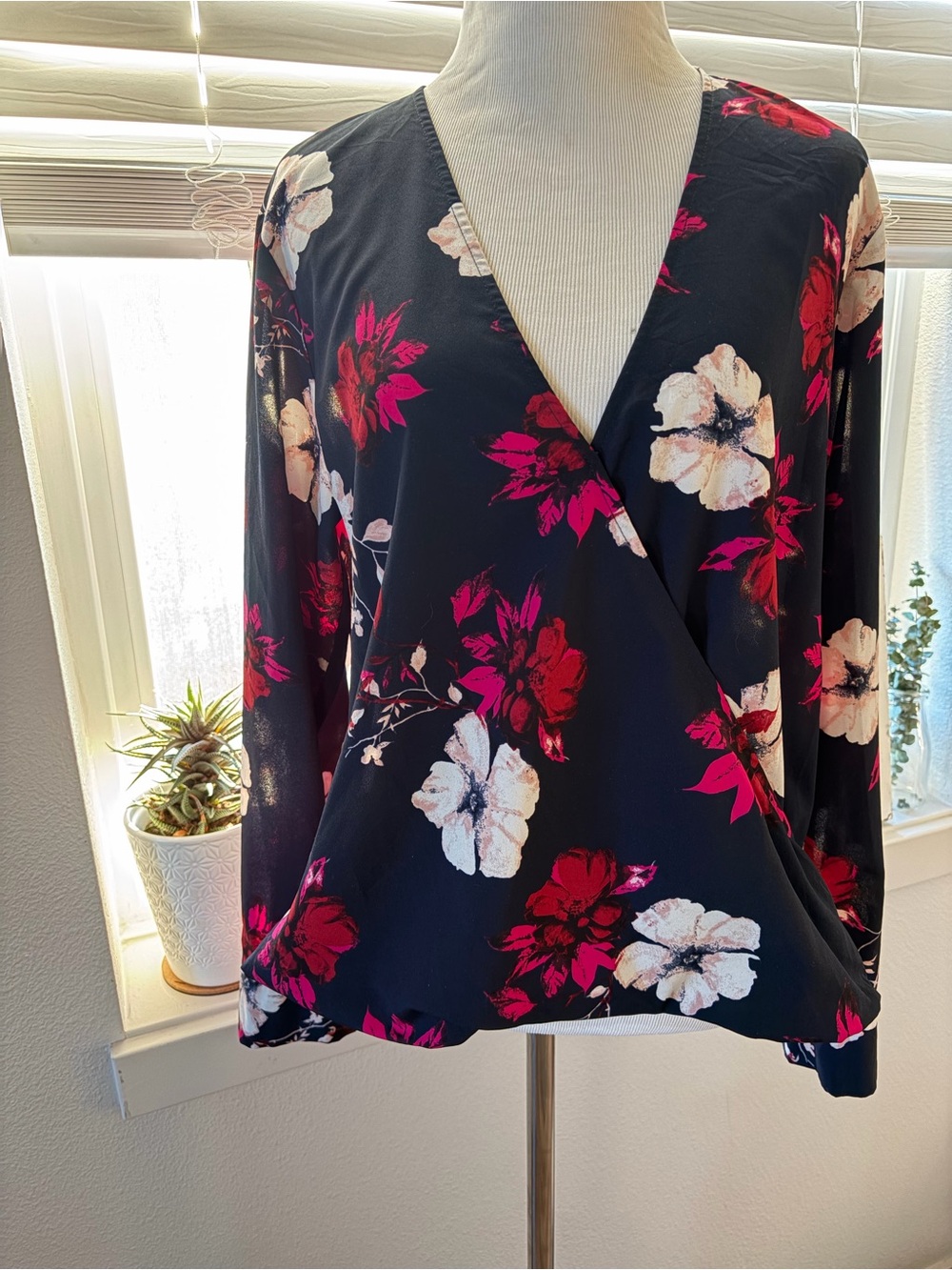 Floral V-Neck Wrap Blouse in Navy